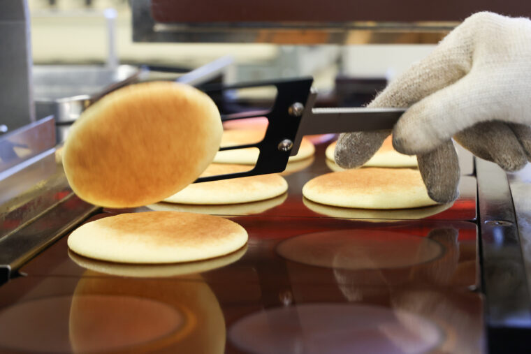 ひっくり返すのは手動！