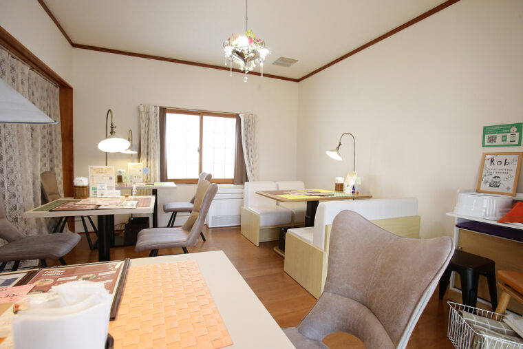 小上がりもあり、 子ども連れでも安心