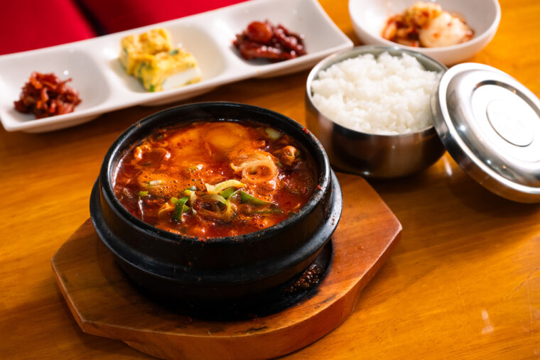 『スンドゥブ定食』（1,200円）