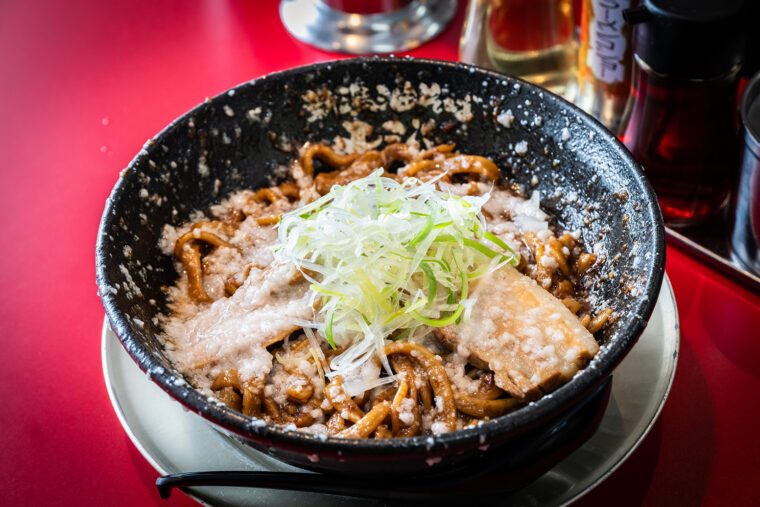 『新潟油そば』（960円）