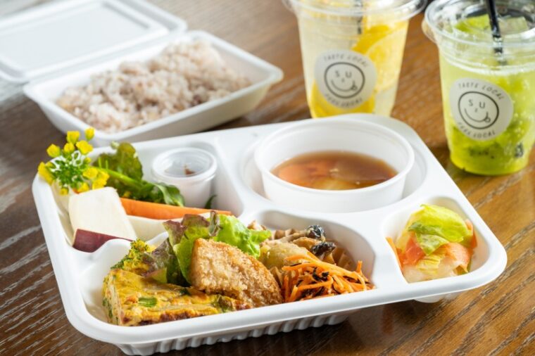 『SUZUプレート』（1,780円）、『自家製レモネール』（700円）、『FTSスカッシュ』（650円）