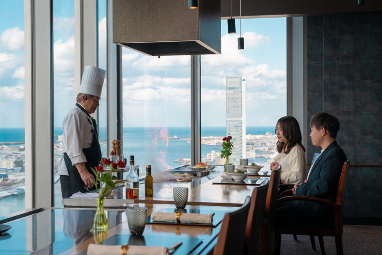 香りや音、立ち昇る炎など、 五感を刺激する特別な体験が待っています