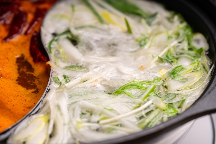 たっぷりのネギを巻いて食べよう