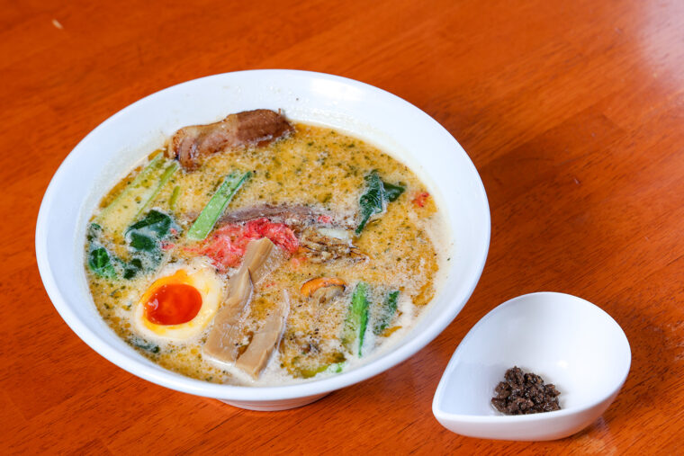 『発酵ホタテの豆乳ラーメン』（1300円）
