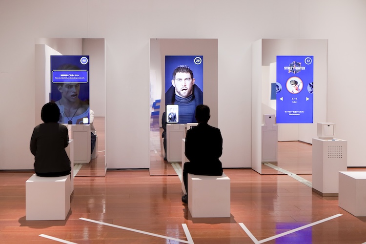 3ブース用意されたフェイシャルトラッキングミラー