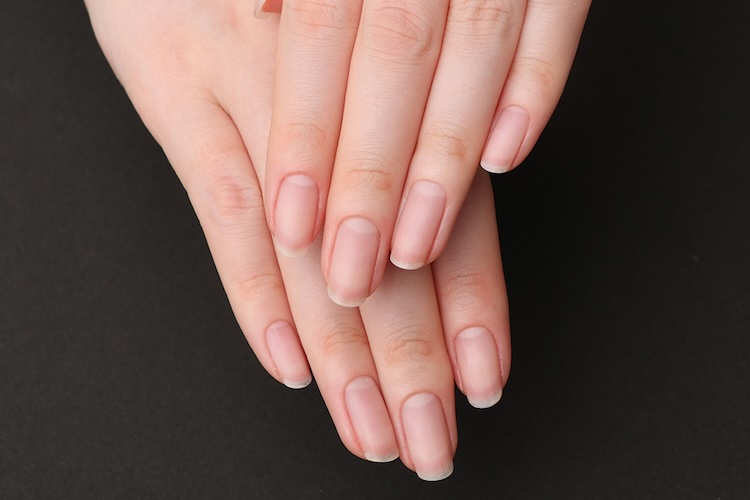 定期的なネイルケアで爪と同時に手も美しくなる