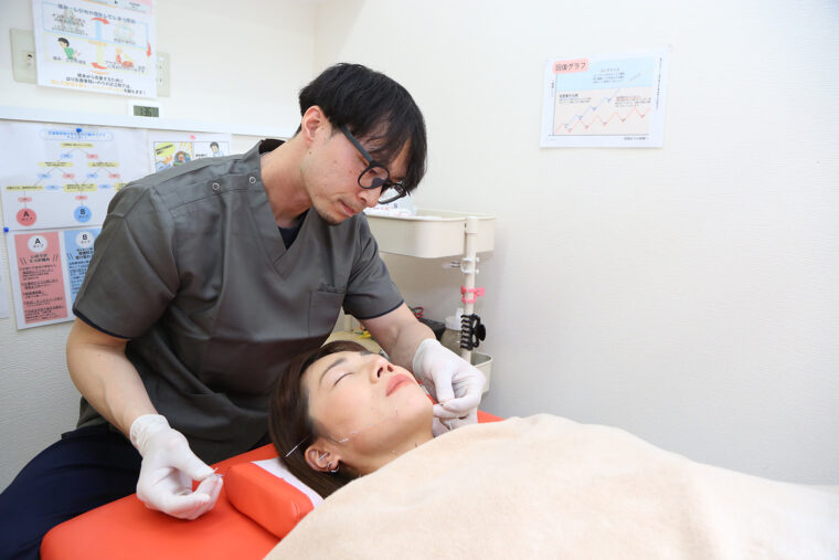 美容鍼のスペシャリスト 渡邉智さん