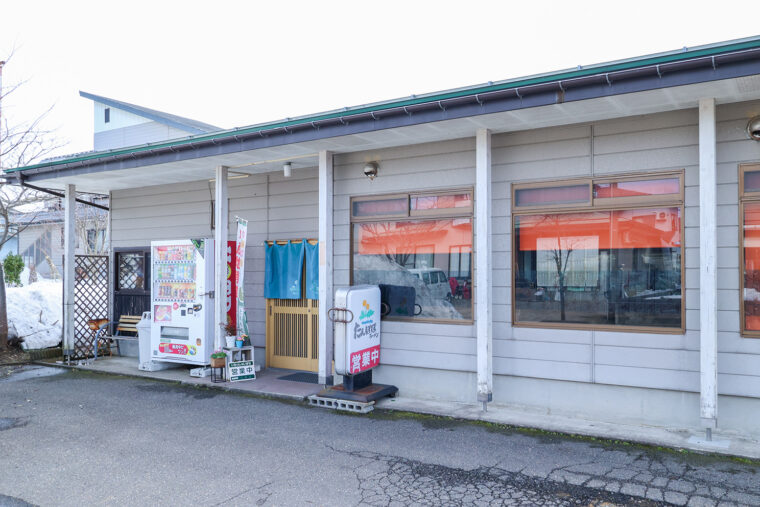 上越市三和区の住宅街にある