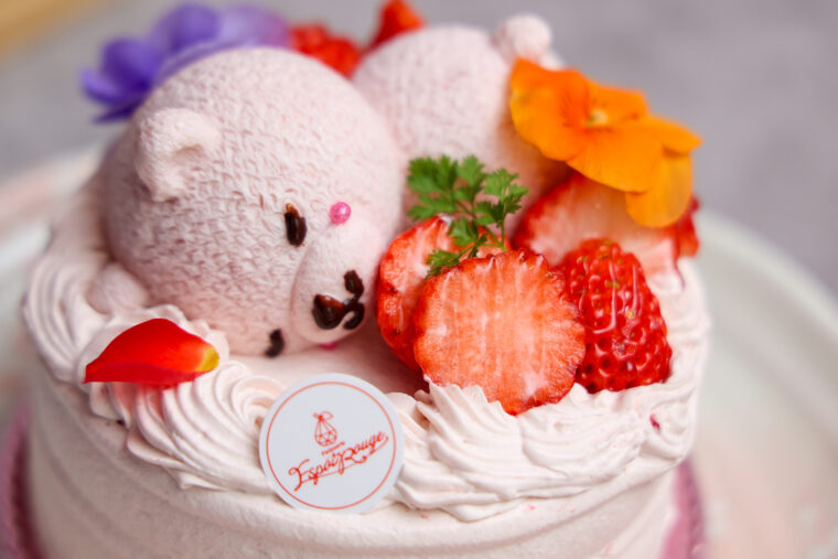 イチゴムースでできたクマがとってもキュート