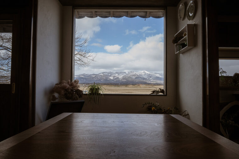 窓から四季折々の景色を楽しめます