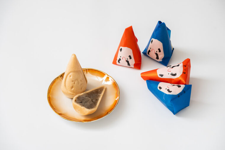 『三角だるま最中』（1個200円）