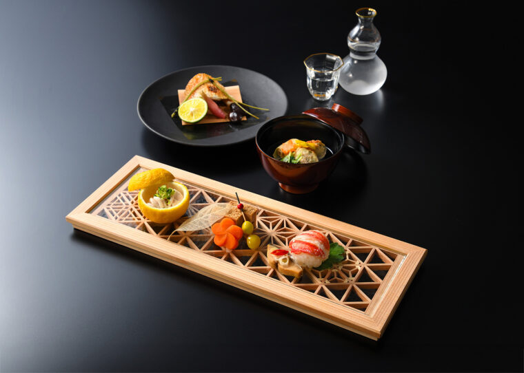 職人の技と彩り鮮やかな盛り付け。 目でも楽しめる極上の和会席だ