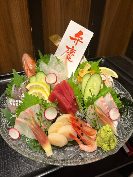 毎日佐渡から直送される鮮魚で作る魚料理も自慢