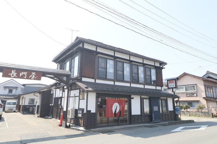 和モダンな外観がまちになじんでいる