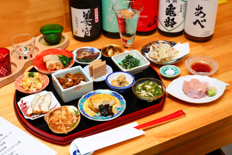 少しずつ逸品を味わえる『お手塩皿盛り』（3,000円）