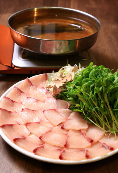 名物『出汁しゃぶ』。シメは雑炊で、一滴に宿るうまみを余さず飲み干したい