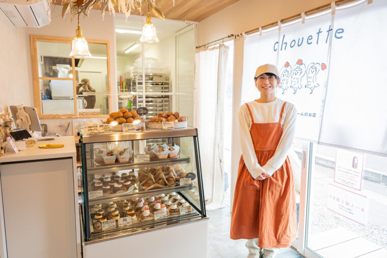 「シュークリームが大好きなんです」と店主の鈴木さん