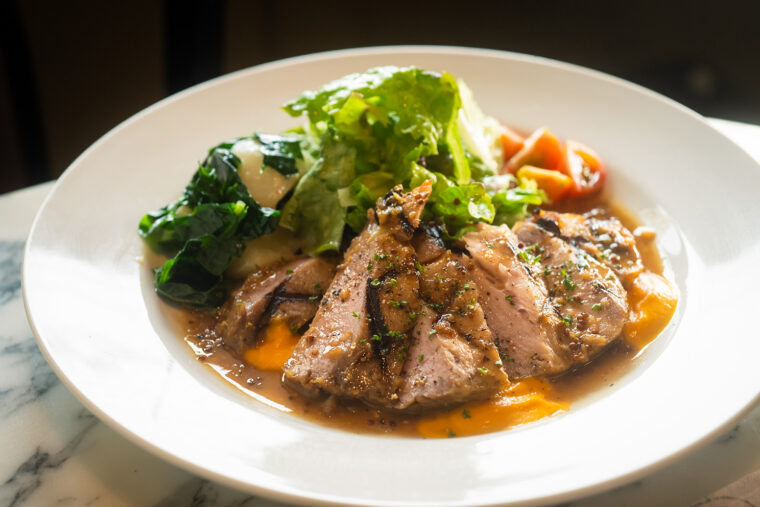 『群馬県産 麦豚 肩ロースのグリエ』（2,035円）