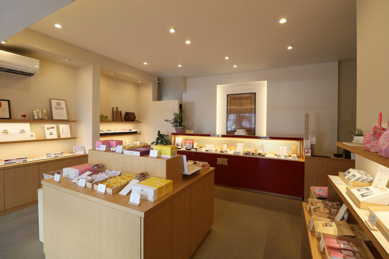 お茶菓子や手土産に最適なものが多彩に揃う