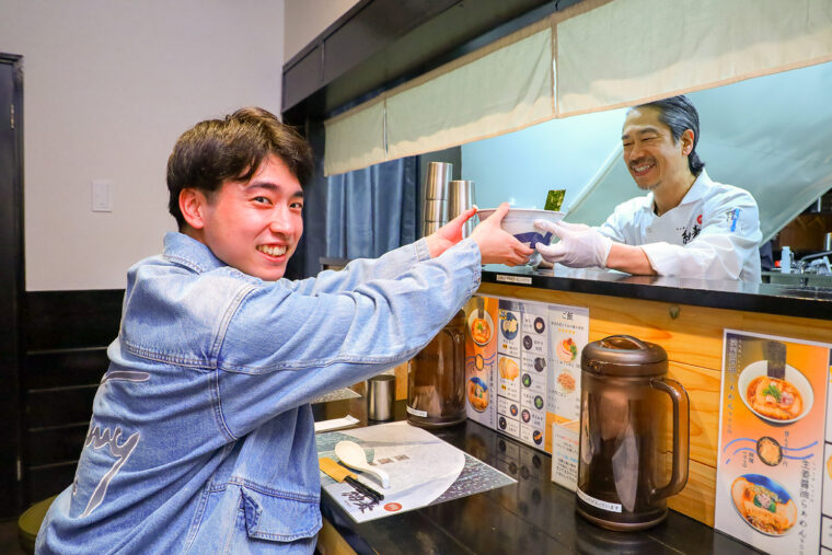 この日は齋藤さん自ら手渡しで提供してくださいました