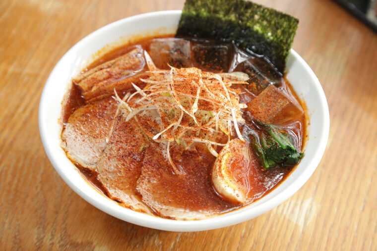 『冷オロチ』（2辛 1,100円）