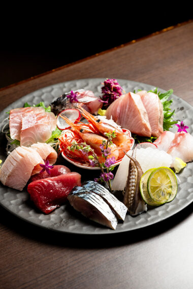 鮮度に定評がある『 刺身盛り』（1,056円）