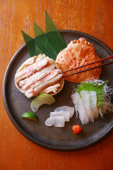 盛り付けの美しさが料理の魅力をさらに引き立てる