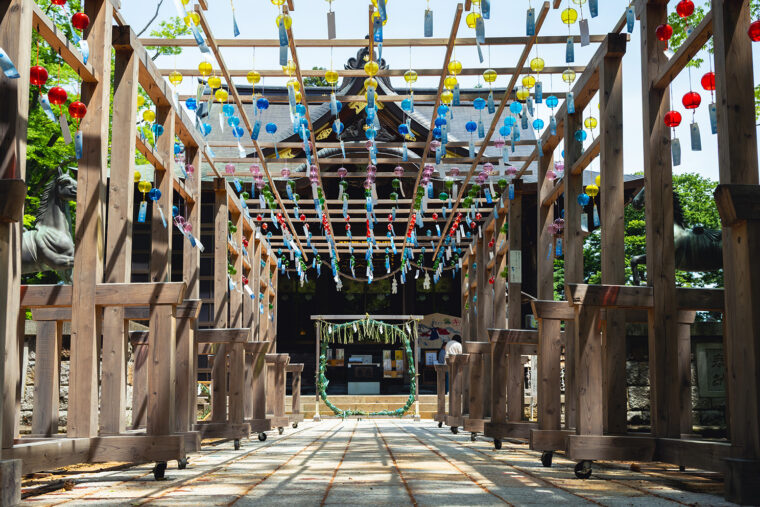 『金峯神社の風鈴まつり』 は8月末まで。涼しげな風鈴の音色に心癒やされる