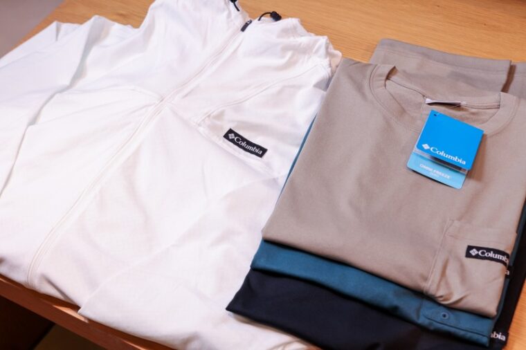 左からColumbiaのポーラーパイオニアIIフルジップ12,100円、ポーラーパイオニアIIショートスリーブTシャツ各6,050円