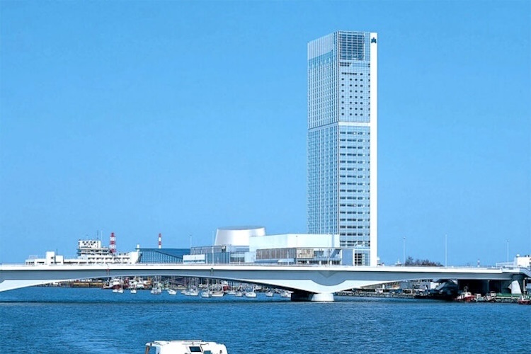 【ホテル日航新潟】新潟市中央区万代島5-1　☎︎025-240-1888
