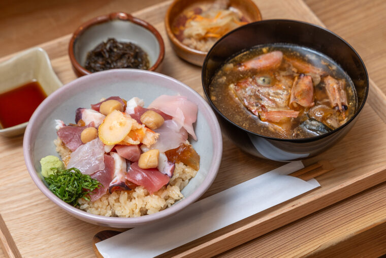 『ばらちらし丼』（1,800円）