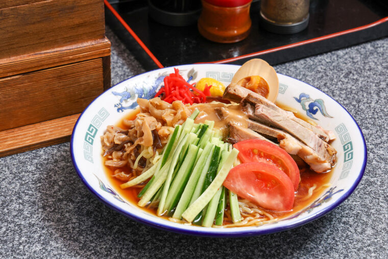 『冷やし中華』（1,100円）