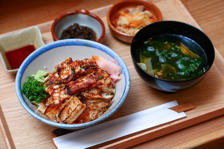 店主のイチオシの『穴子丼』（1,800円）