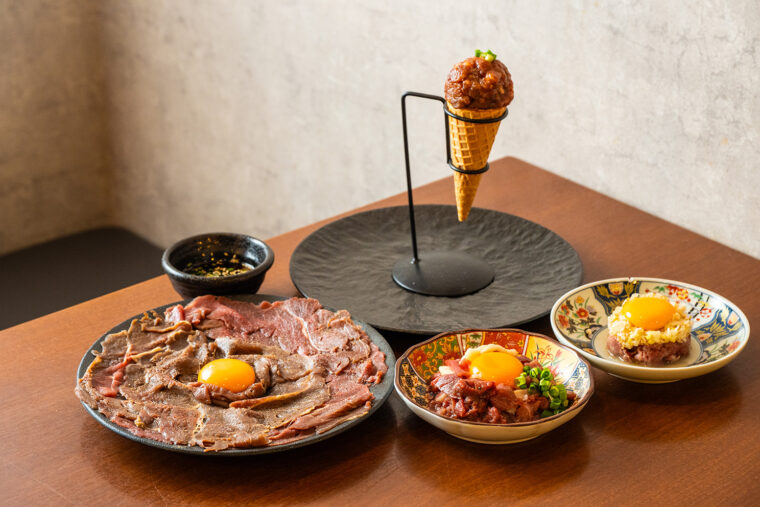 4種類から選べる『ユッケ』（1,319 円～）