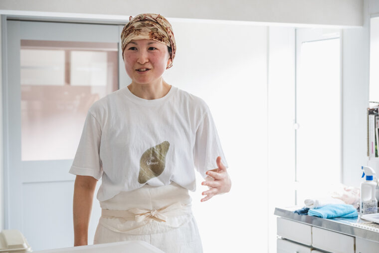 手間と時間を惜しまず、日々パン作りに向き合う店主・髙橋さん