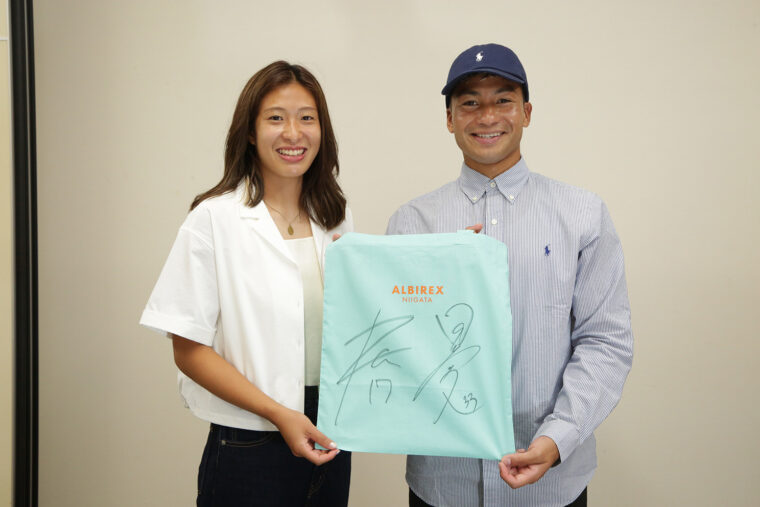 シマブク選手・田中選手のサイン入りグッズを1名様にプレゼント！