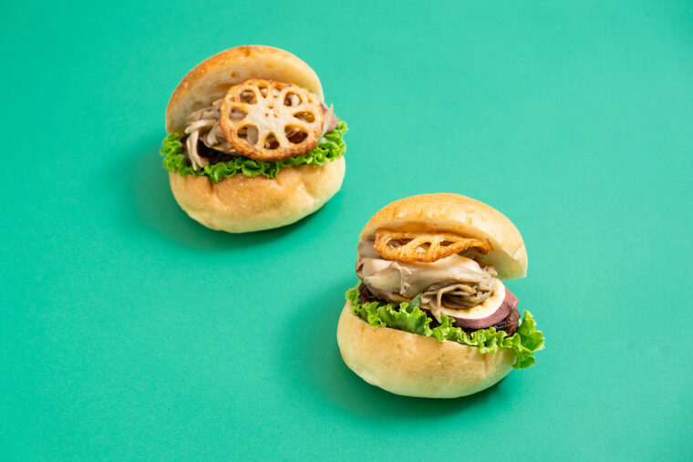 『秋の味覚満載バーガー』（1個490円）