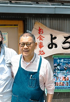 「季節に合わせて旬のいろいろな島のお魚をご用意しております。佐渡の魚は本当～に最高ですよ！ぜひお召し上がりください！」と店主・平博さん